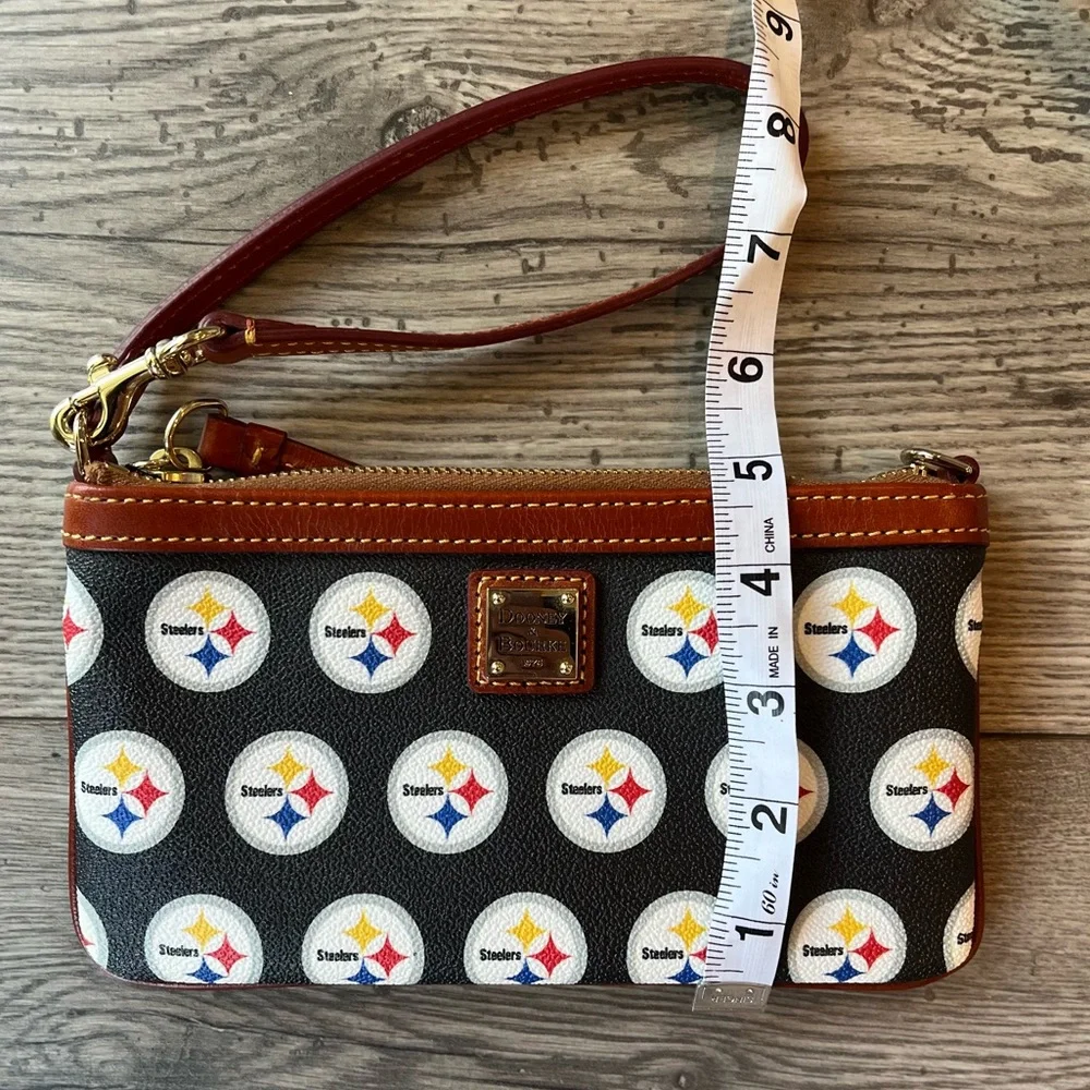 Pittsburgh Steelers Dooney & Bourke Large Slim Wristlet NWOT NFL Football
